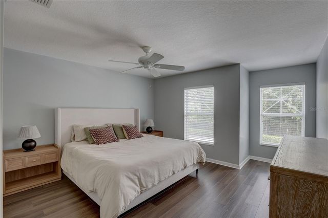 9516 CHARLESBERG DRIVE, Tampa, FL 33635