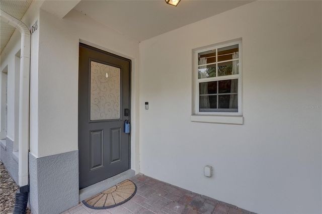 9516 CHARLESBERG DRIVE, Tampa, FL 33635