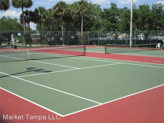 9516 CHARLESBERG DRIVE, Tampa, FL 33635