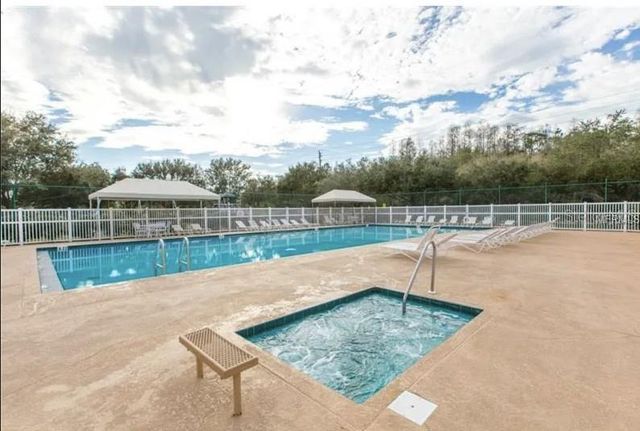 9516 CHARLESBERG DRIVE, Tampa, FL 33635