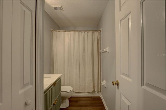 9516 CHARLESBERG DRIVE, Tampa, FL 33635
