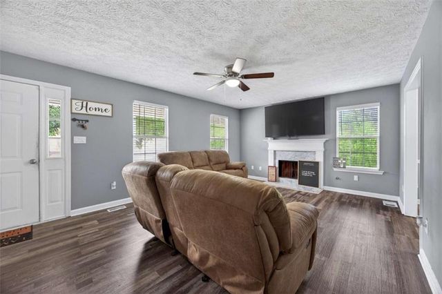 234 Hudson Cir, Douglasville, GA 30134