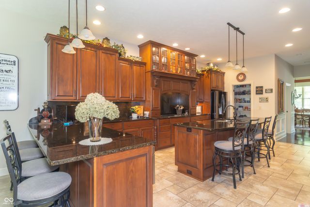 154 Hidden Glen Drive, Greenfield, IN 46140