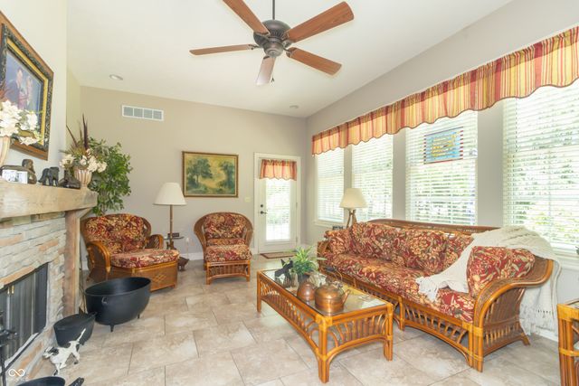154 Hidden Glen Drive, Greenfield, IN 46140