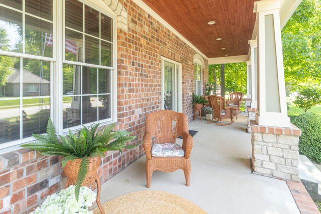 154 Hidden Glen Drive, Greenfield, IN 46140