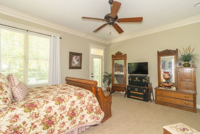 154 Hidden Glen Drive, Greenfield, IN 46140
