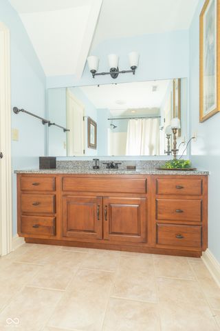 154 Hidden Glen Drive, Greenfield, IN 46140