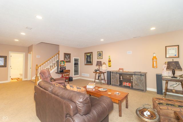 154 Hidden Glen Drive, Greenfield, IN 46140