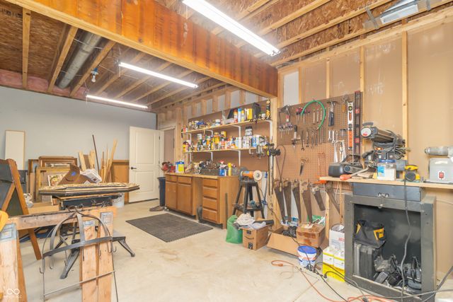 154 Hidden Glen Drive, Greenfield, IN 46140