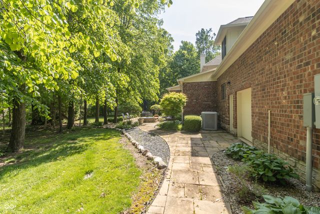 154 Hidden Glen Drive, Greenfield, IN 46140