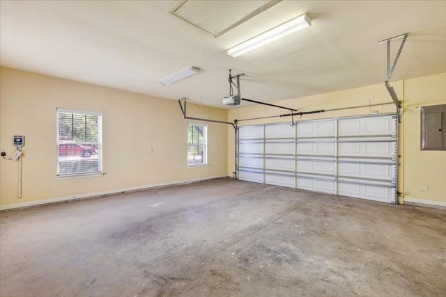 1400 Lewis Drive, Kaufman, TX 75142