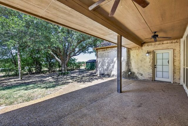 1400 Lewis Drive, Kaufman, TX 75142