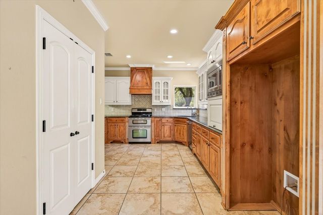 1400 Lewis Drive, Kaufman, TX 75142