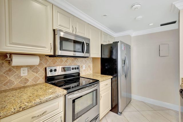 601 Brackenwood Cove, Palm Beach Gardens, FL 33418