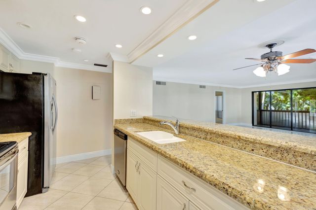 601 Brackenwood Cove, Palm Beach Gardens, FL 33418