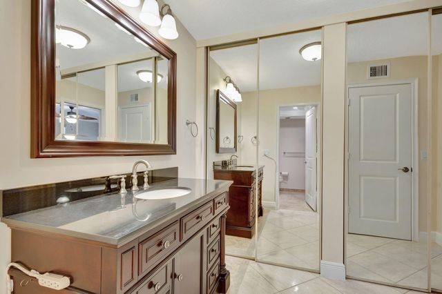 601 Brackenwood Cove, Palm Beach Gardens, FL 33418