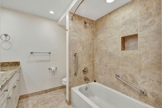 601 Brackenwood Cove, Palm Beach Gardens, FL 33418