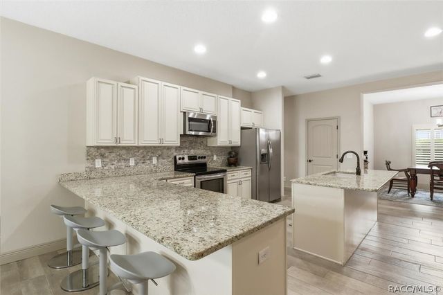 2463 W Axelwood Drive, Beverly Hills, FL 34465