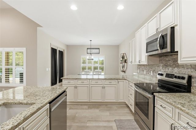 2463 W Axelwood Drive, Beverly Hills, FL 34465