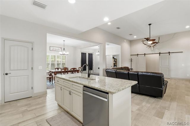 2463 W Axelwood Drive, Beverly Hills, FL 34465