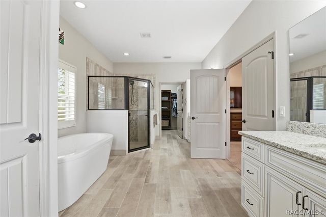 2463 W Axelwood Drive, Beverly Hills, FL 34465