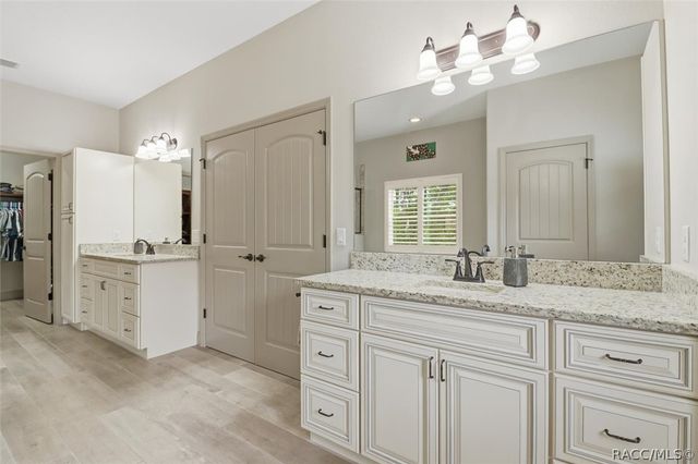 2463 W Axelwood Drive, Beverly Hills, FL 34465