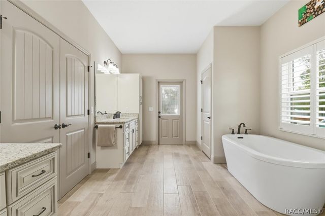 2463 W Axelwood Drive, Beverly Hills, FL 34465