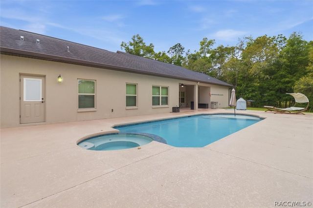 2463 W Axelwood Drive, Beverly Hills, FL 34465