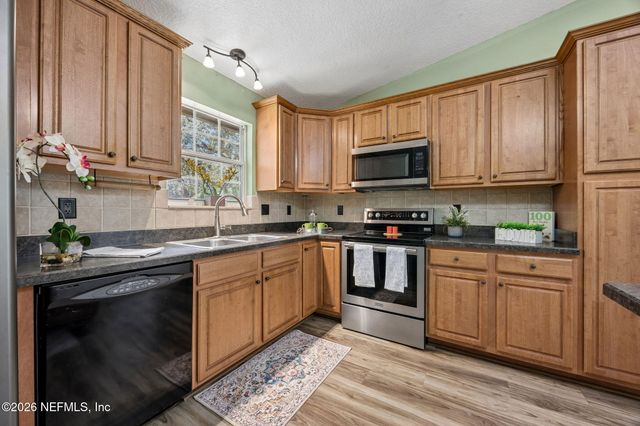 4296 BANKS Road, Middleburg, FL 32068