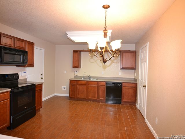 11116 VOLLMER LN, San Antonio, TX 78254