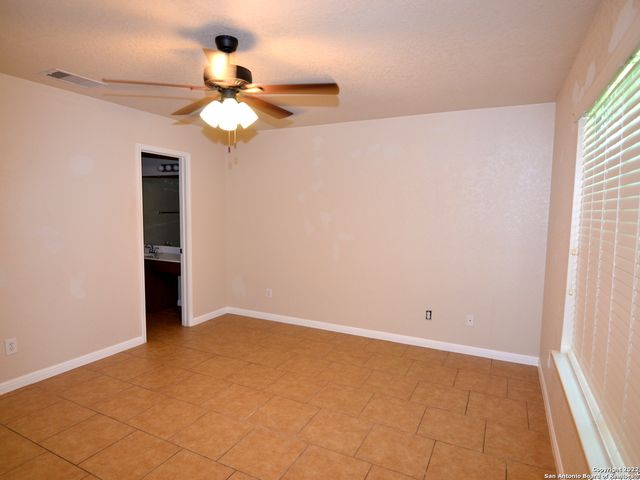 11116 VOLLMER LN, San Antonio, TX 78254