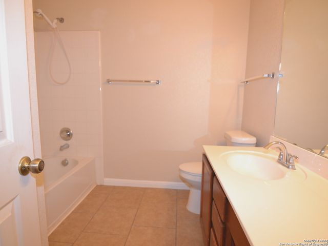 11116 VOLLMER LN, San Antonio, TX 78254