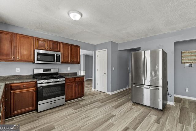 541 Hamlet Drive, Hampton, GA 30228