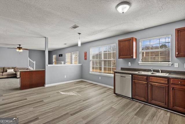 541 Hamlet Drive, Hampton, GA 30228