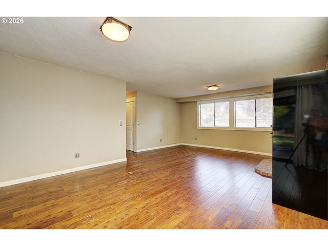 700 Ne 159TH Ct, Vancouver, WA 98684