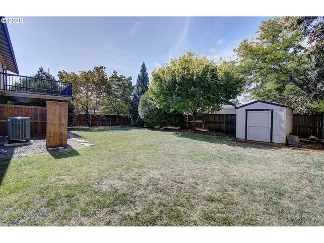 700 Ne 159TH Ct, Vancouver, WA 98684