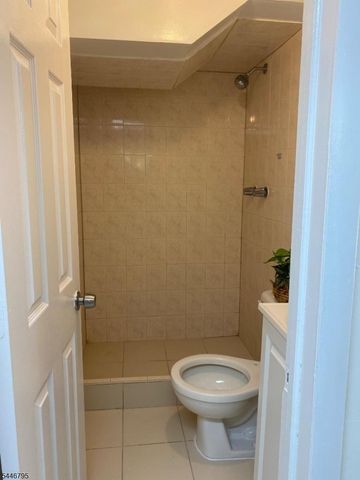 724 Springfield Ave, Summit City, NJ 07901