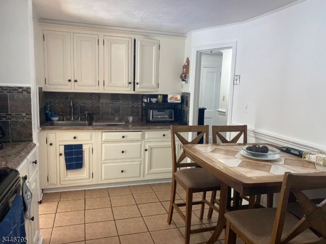 724 Springfield Ave, Summit City, NJ 07901