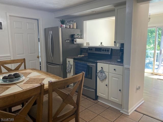 724 Springfield Ave, Summit City, NJ 07901