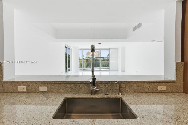 2627 S Bayshore Dr 501, Miami, FL 33133