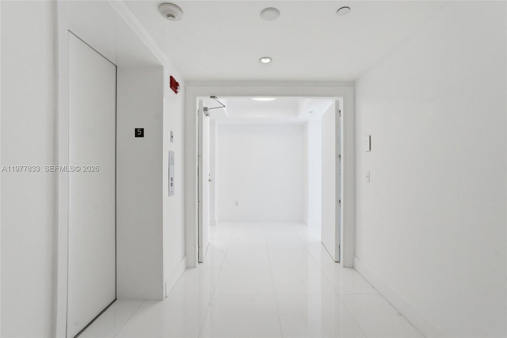 2627 S Bayshore Dr 501, Miami, FL 33133