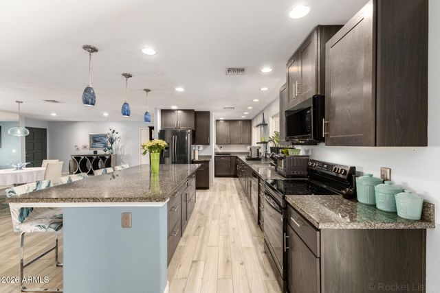 417 E BECK Lane, Phoenix, AZ 85022