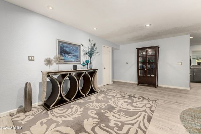 417 E BECK Lane, Phoenix, AZ 85022