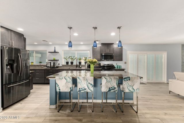 417 E BECK Lane, Phoenix, AZ 85022