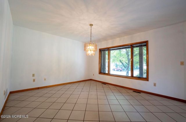519 Ilexberry Lane, Toms River, NJ 08753