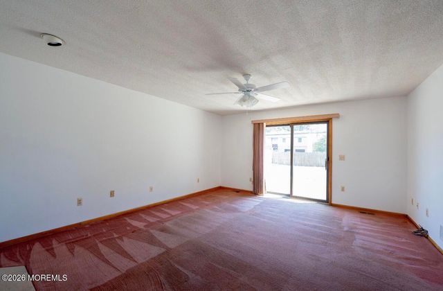 519 Ilexberry Lane, Toms River, NJ 08753