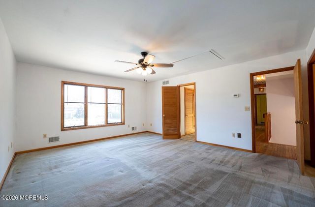 519 Ilexberry Lane, Toms River, NJ 08753