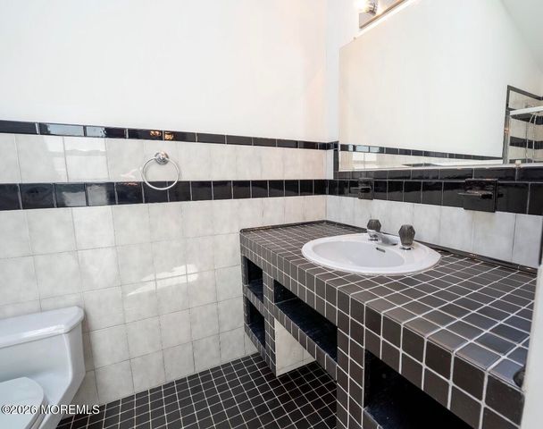 519 Ilexberry Lane, Toms River, NJ 08753