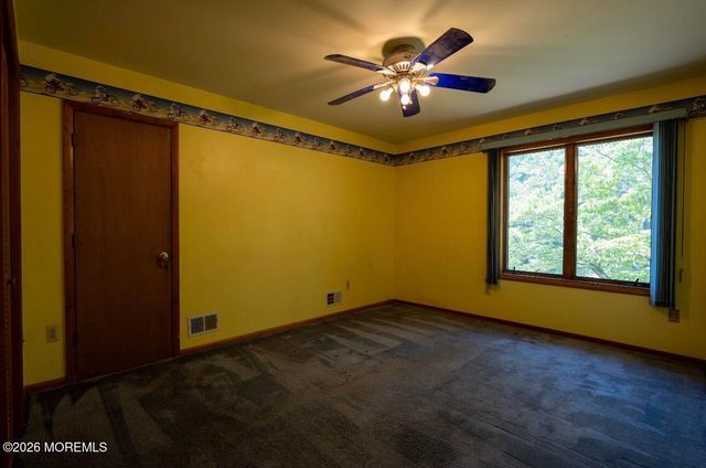 519 Ilexberry Lane, Toms River, NJ 08753