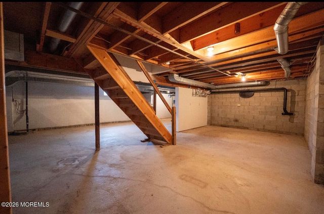 519 Ilexberry Lane, Toms River, NJ 08753